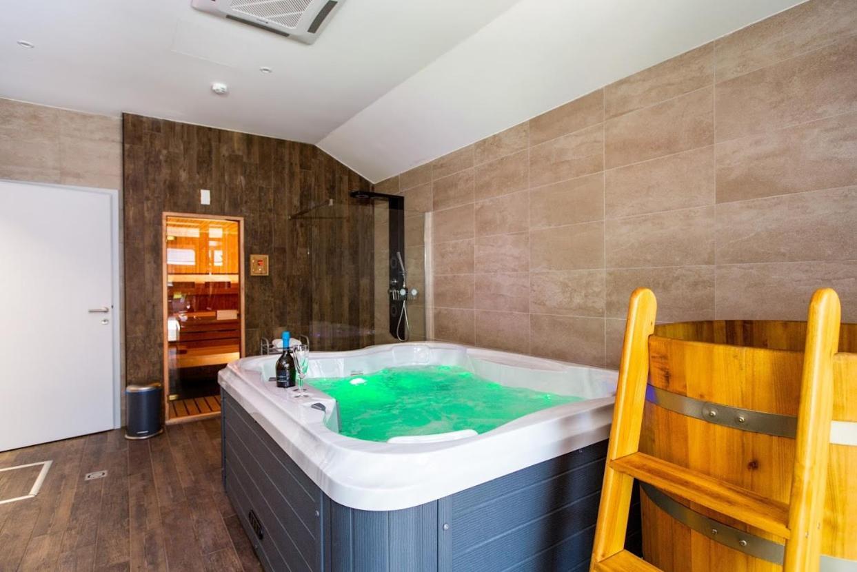 Waterfront Lodge 두나파타즈 외부 사진