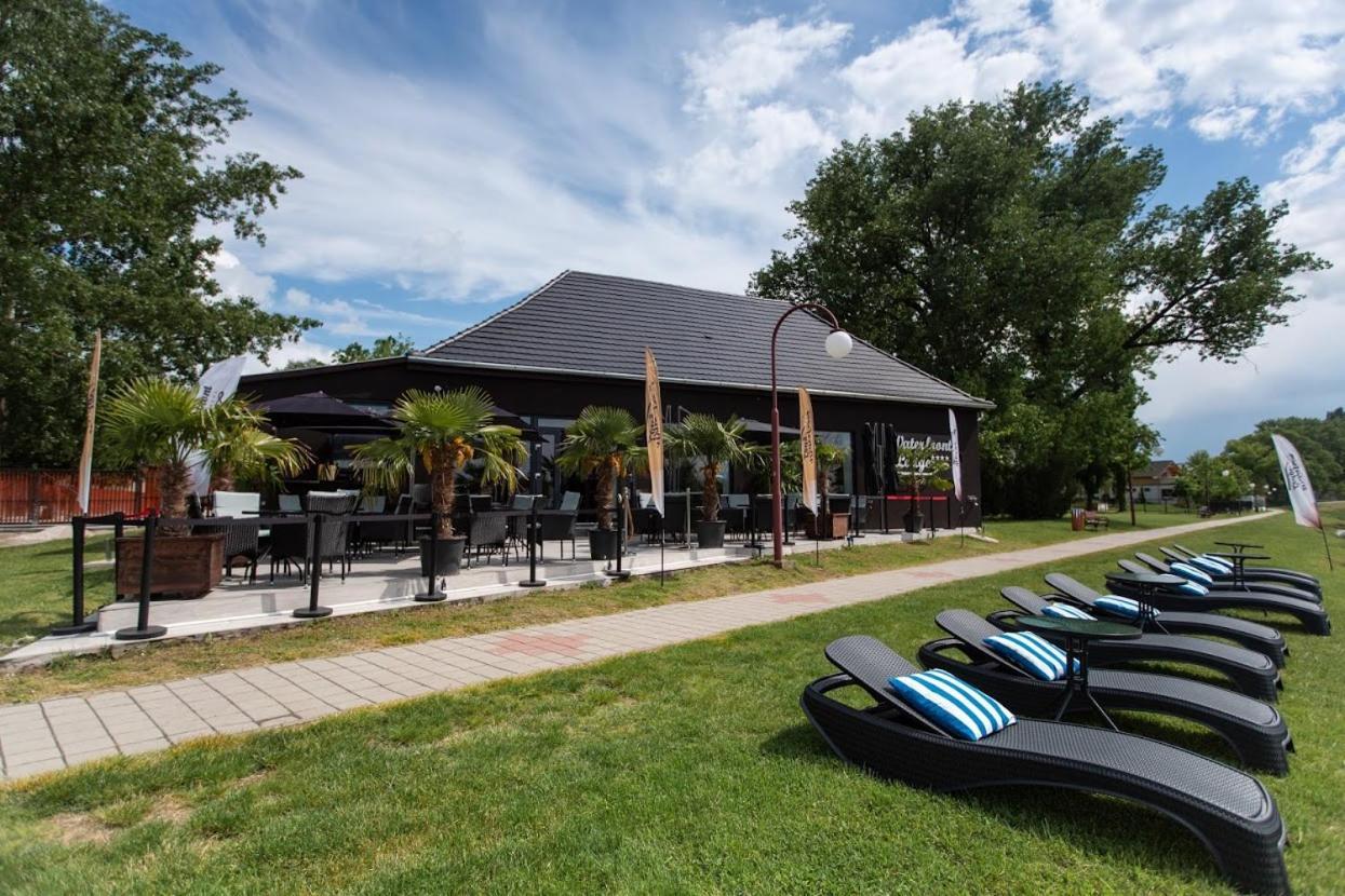 Waterfront Lodge 두나파타즈 외부 사진